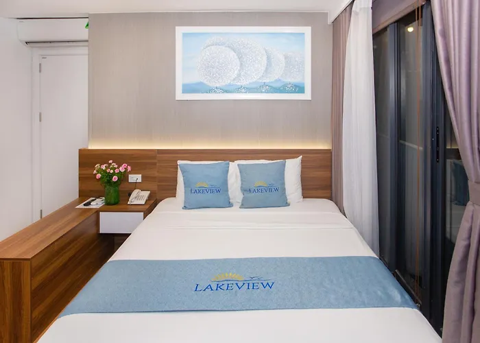 Lake View Hotel