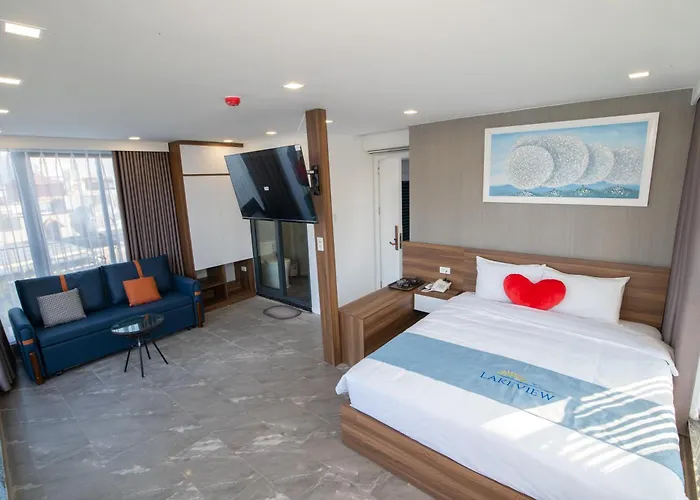 Lake View Hotel